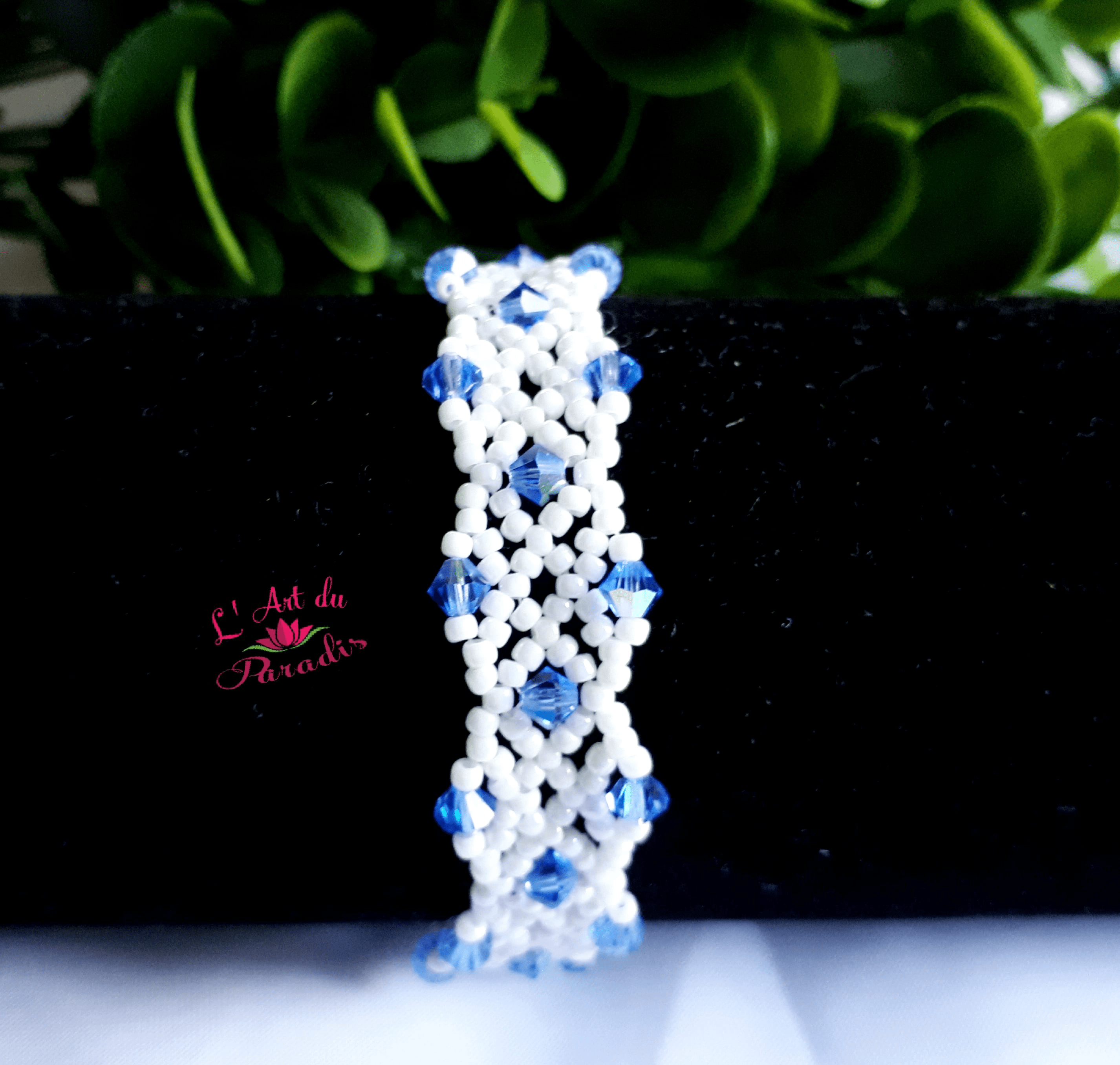 bratara_white_blue_lart-min bratara_white_blue_lart